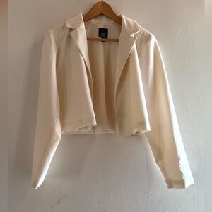 Crop Cream Women's Blazer